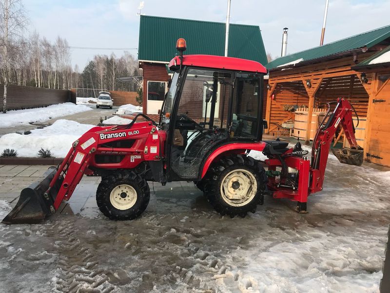 Навесной экскаватор ЕТ-1 Minidiger Красный для минитрактора ET-1 фото